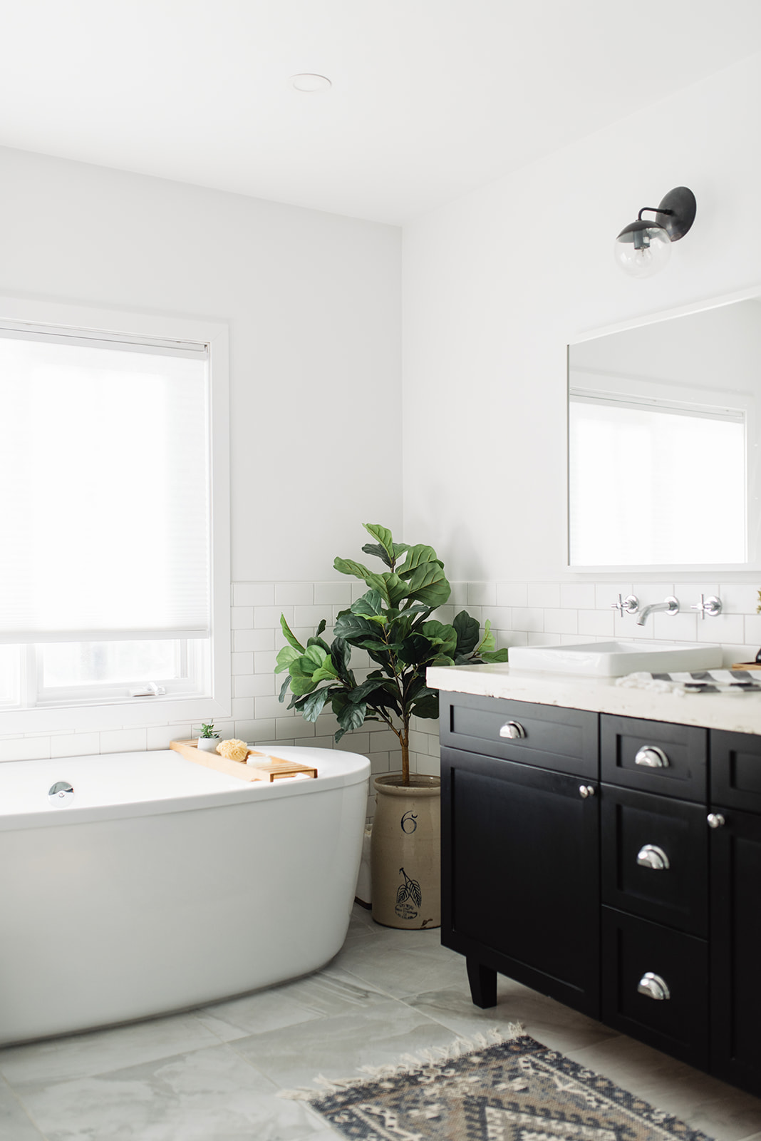 modern bathroom design, black and white bathroom