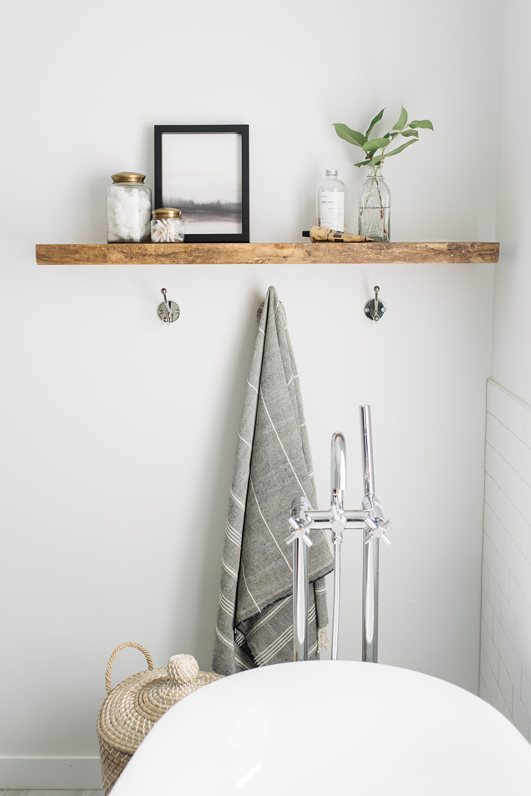 modern bathroom design, black and white bathroom