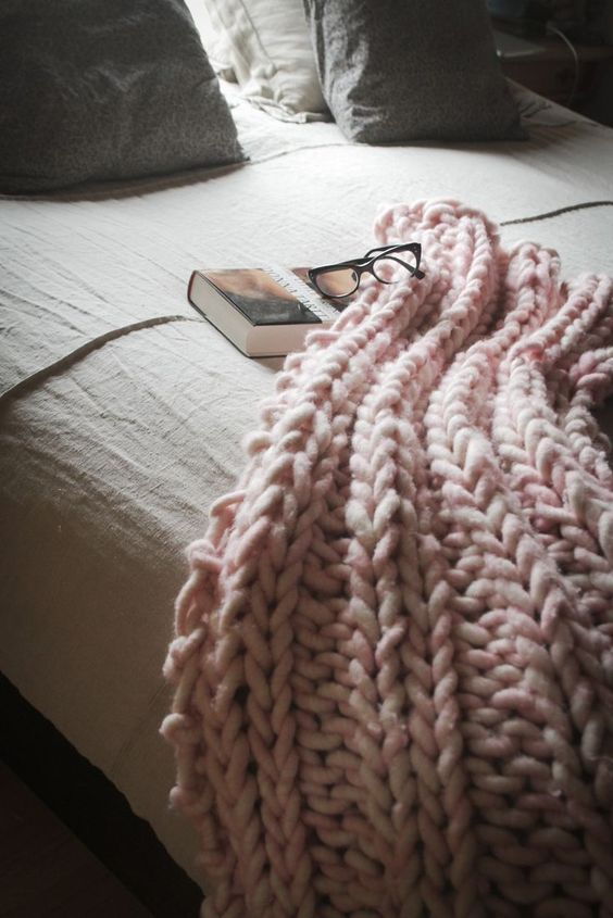 chunky knits, oversized knits