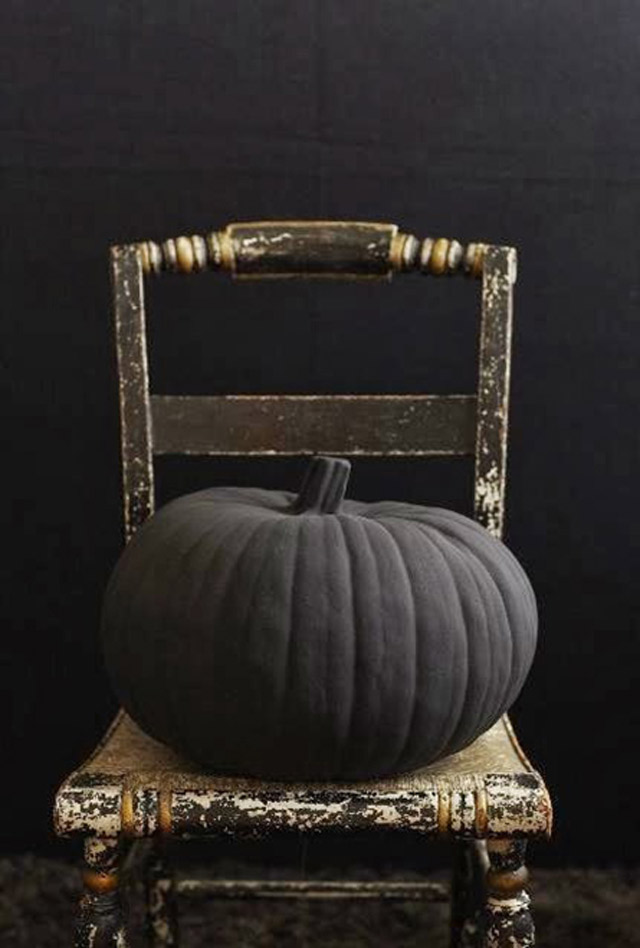 Chic Halloween Decor, minimal Halloween Decor