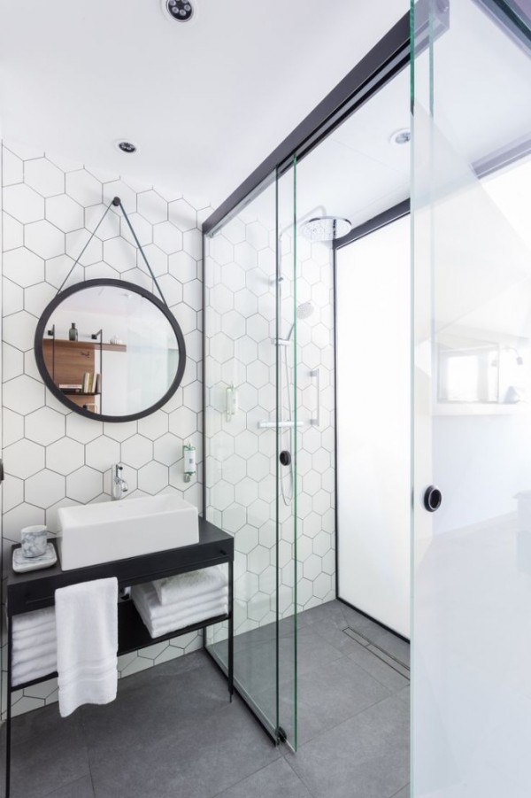 alternatives to subway tile, white mosaic tile