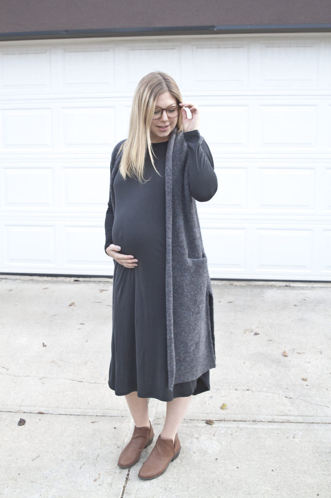 maternity style, fall fashion, midi dress, maternity midi dress