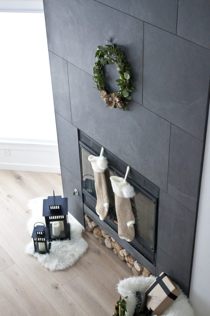 festive fireplace decor, Christmas Fireplace Decor