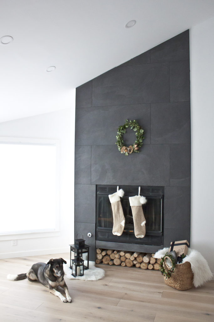 festive fireplace decor, Christmas Fireplace Decor