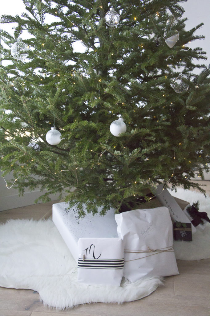 Minimalistic Christmas Decor, home tour, Christmas decor