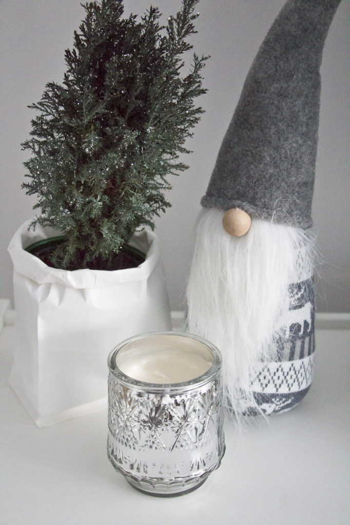 Minimalistic Christmas Decor, home tour, Christmas decor