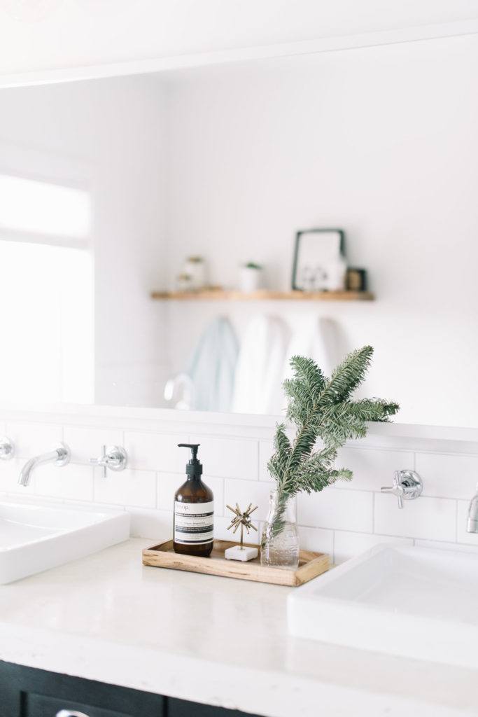 Modern Minimal Holiday Home Tour, holiday decor, minimal holiday decor, Scandinavian holiday decor