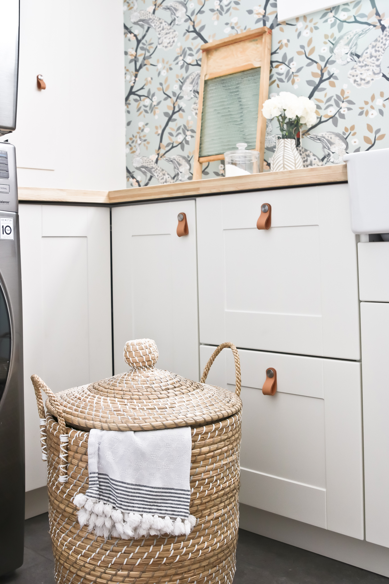 the Manchun, laundry room, laundry room design, laundry room decor