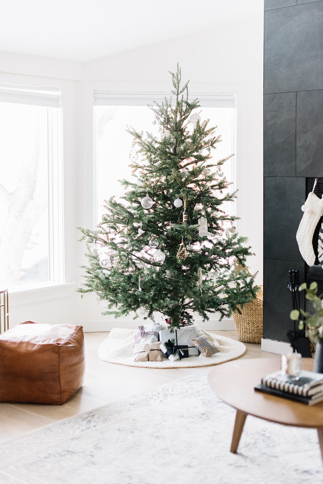 Minimal & Modern Holiday Decor - My Home at Christmas - Kristina Lynne
