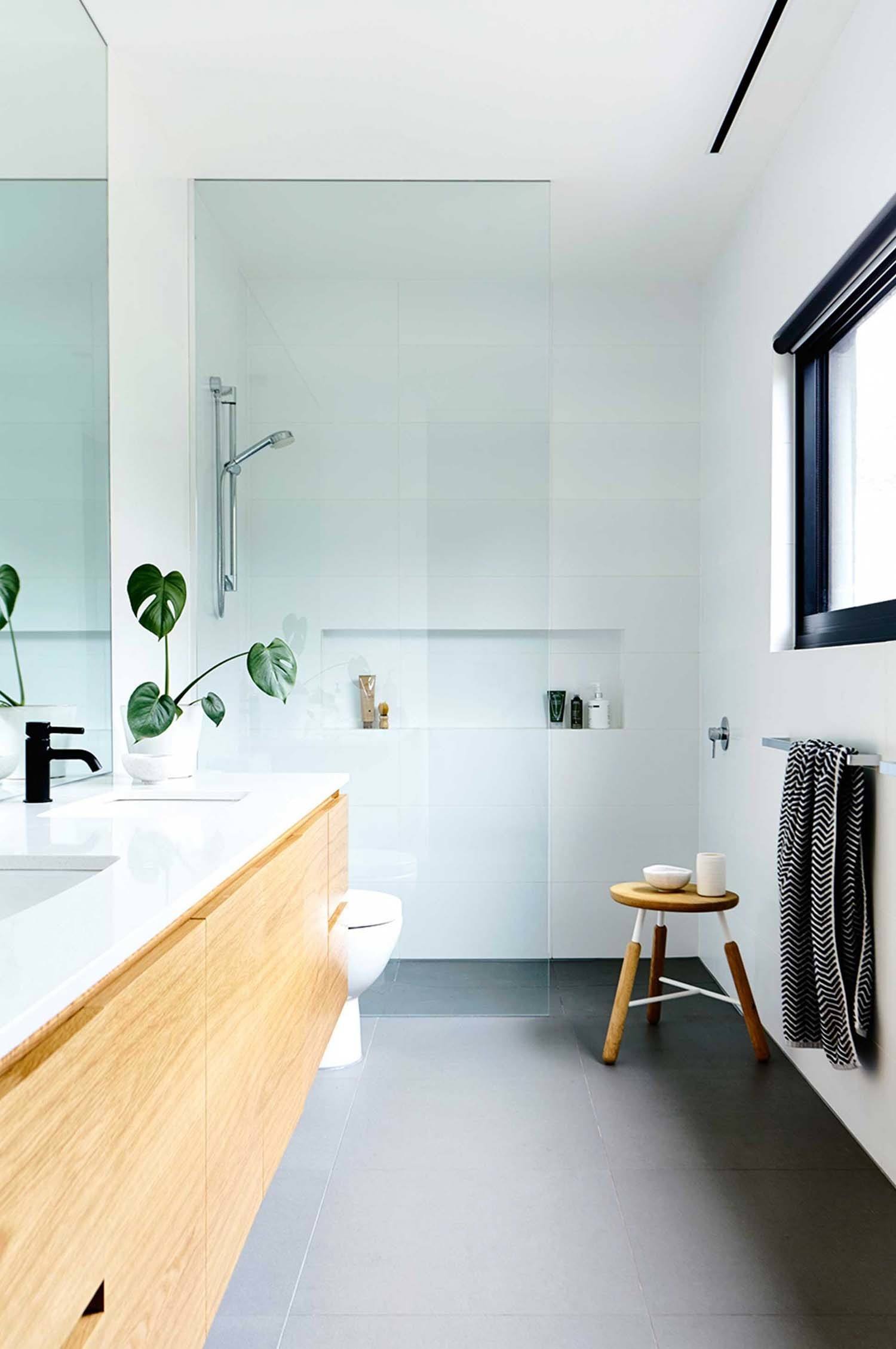 Mid Century Modern Bathroom Design Inspo {+ The Best Affordable Black